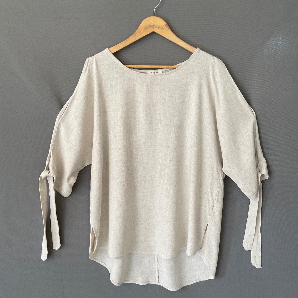 UMGEE Women’s Large Cold Shoulder Linen Blend Tunic Top in Neutral Tan